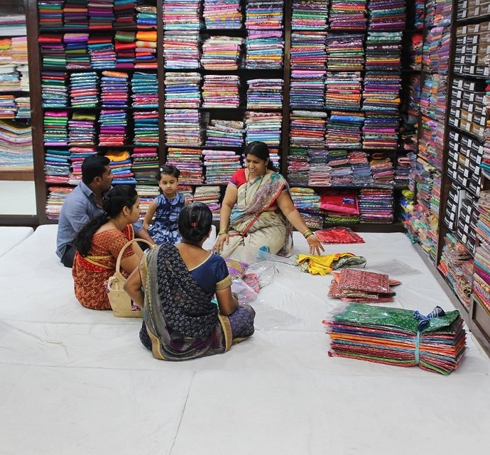 Maheshwari Handloom Sarees: Royal Weaving Heritage of Rani Ahilyabai