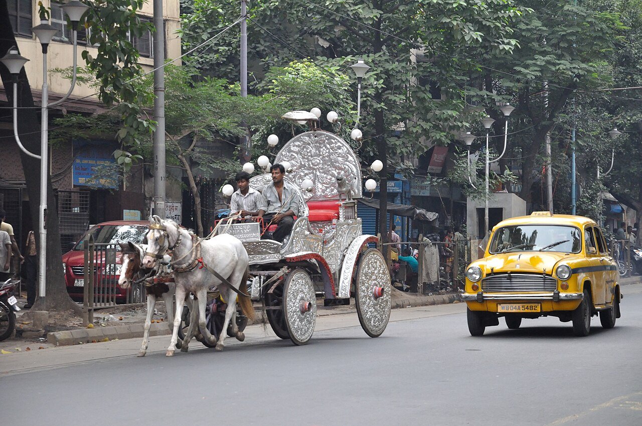 Ujjain Taxi Fleet & Chauffeur Services: Sedans, Crysta & Tempo Travellers
